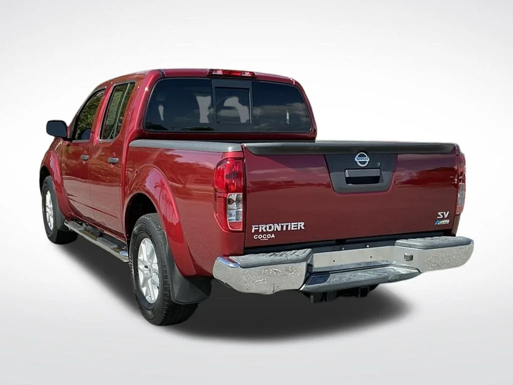 Used 2019 Red Nissan SV image 7