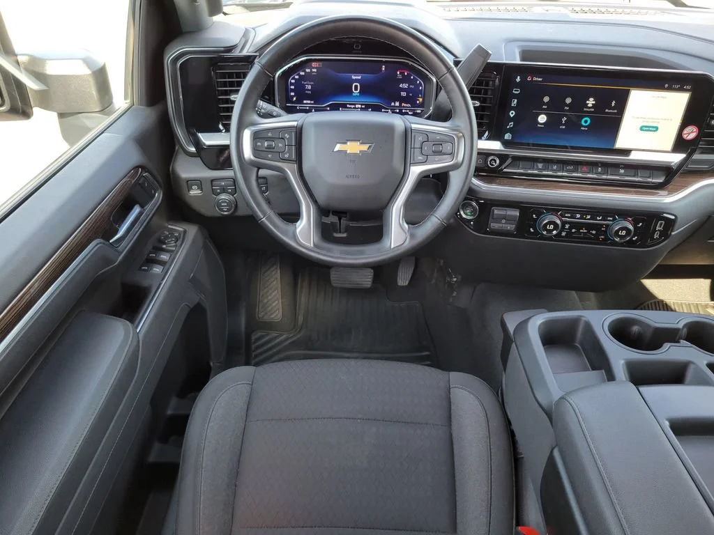 Used 2025 Black Chevrolet LT image 17