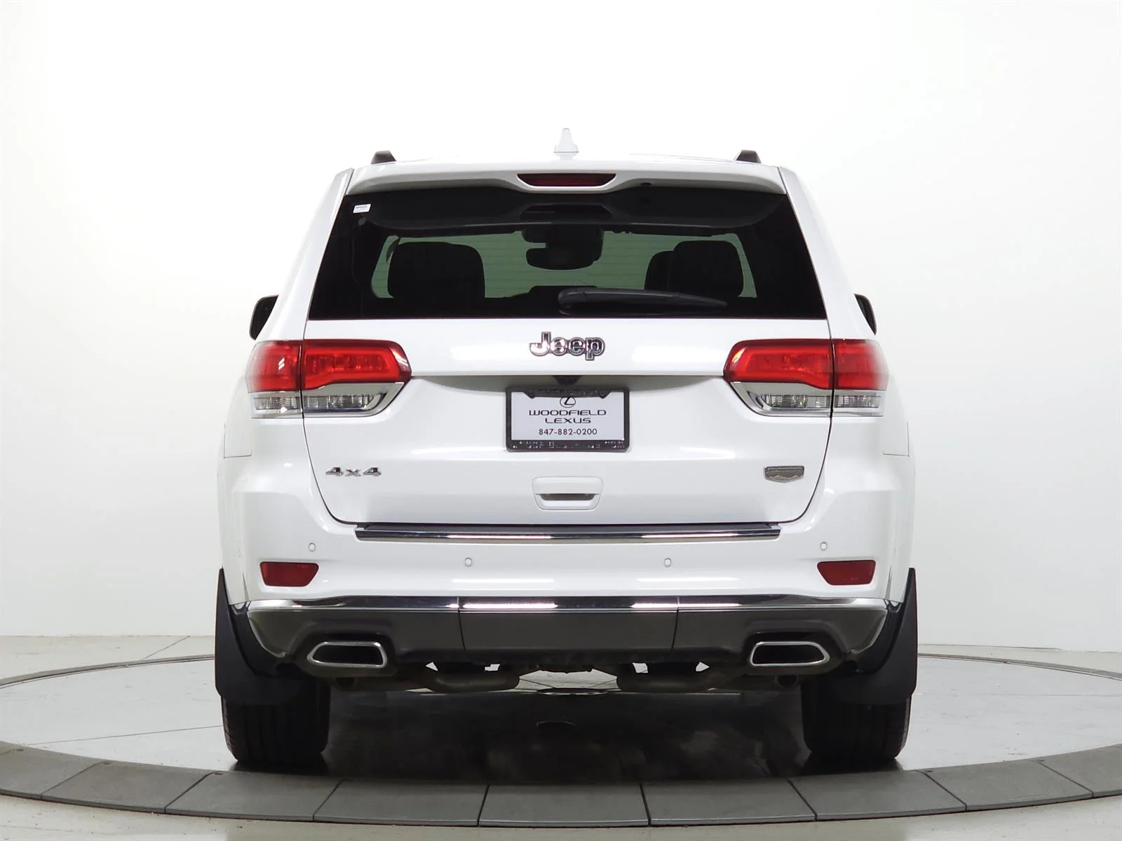 Used 2019 White Jeep Summit image 6