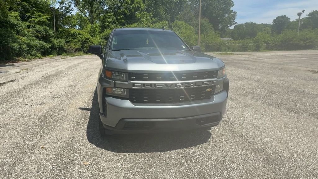 Used 2020 Gray Chevrolet Custom image 3