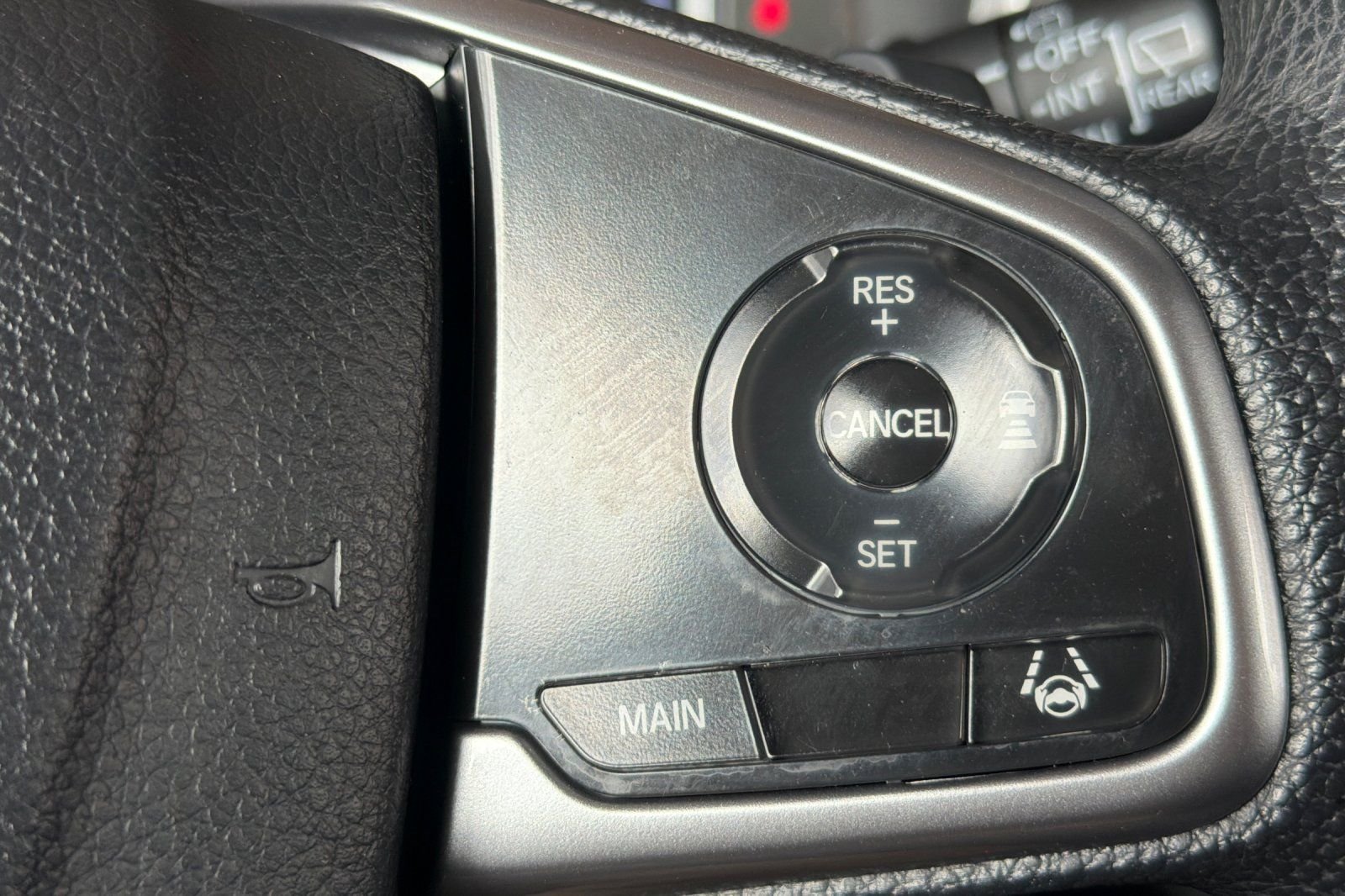 Used 2022  Honda EX image 33