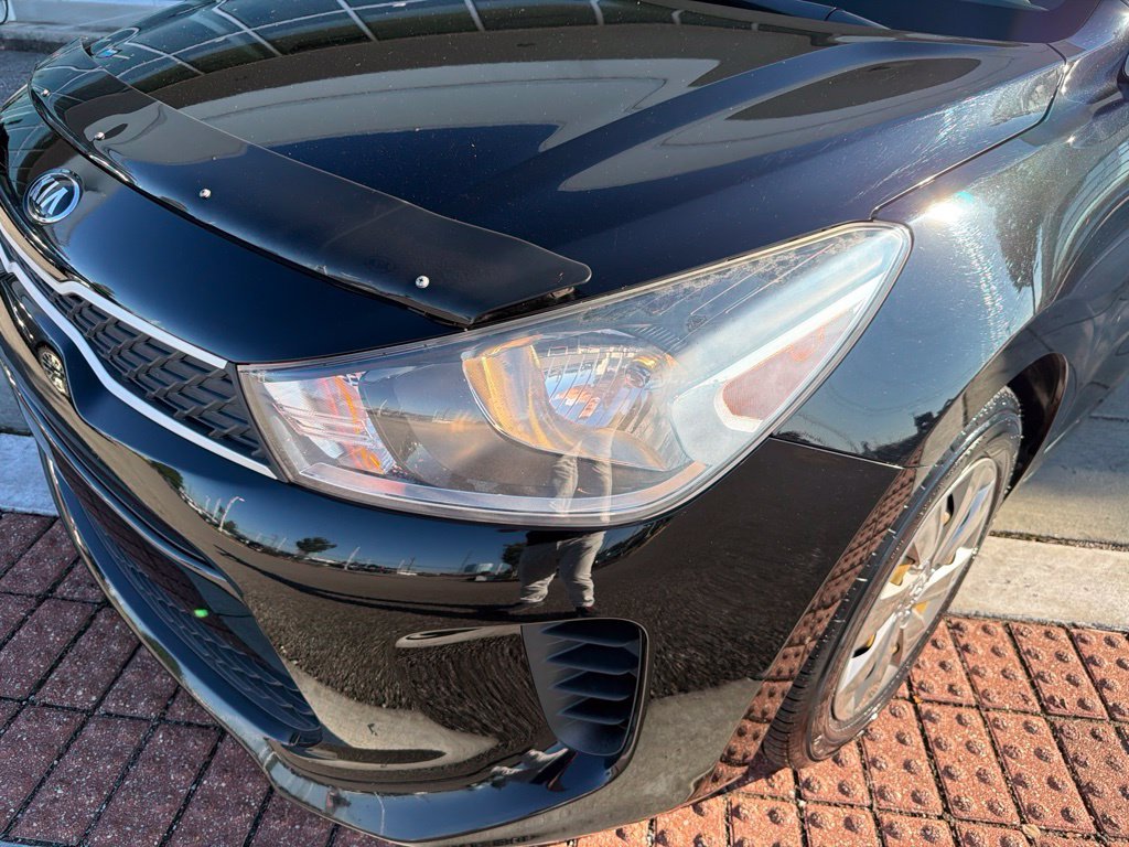 Used 2019 Black Kia S image 12
