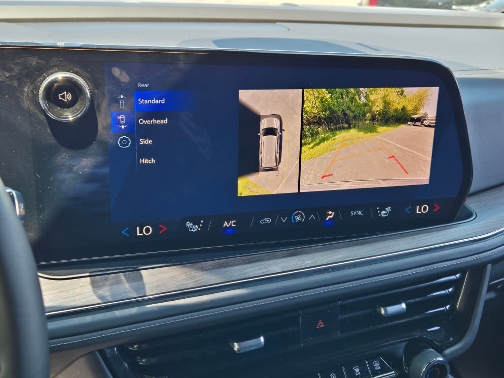 2025 Chevrolet Tahoe LT - Photo 28