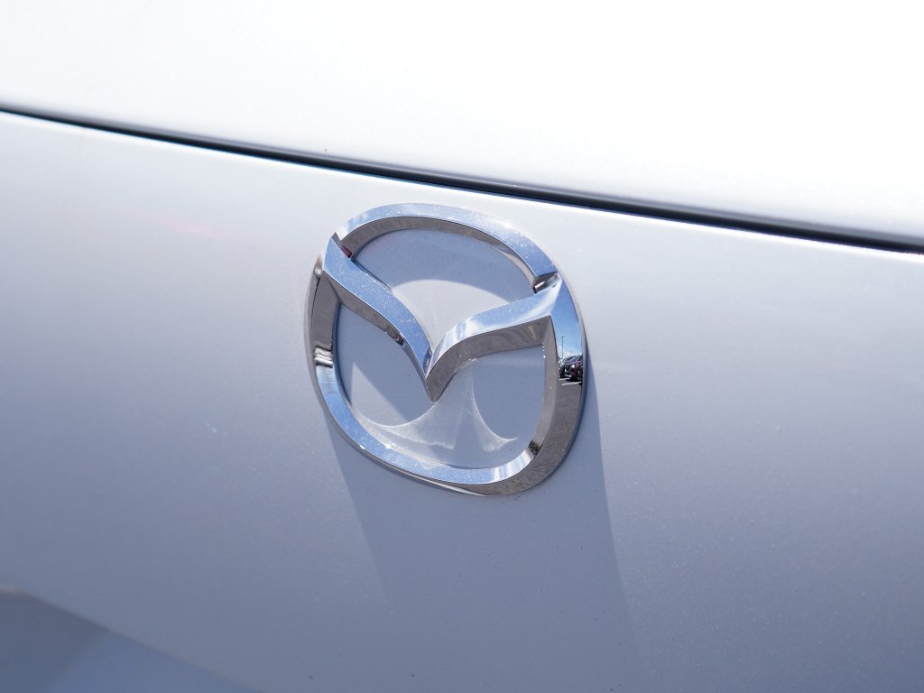 New 2026 Wind Chill Pearl Mazda 2.5 S Preferred AWD image 9