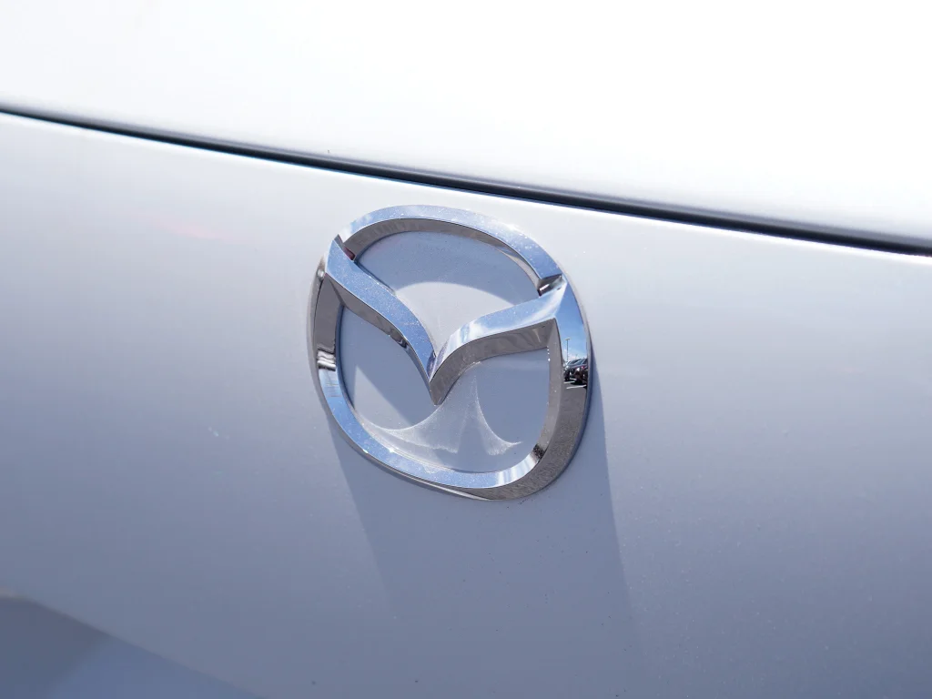 New 2026 Wind Chill Pearl Mazda 2.5 S Preferred image 9