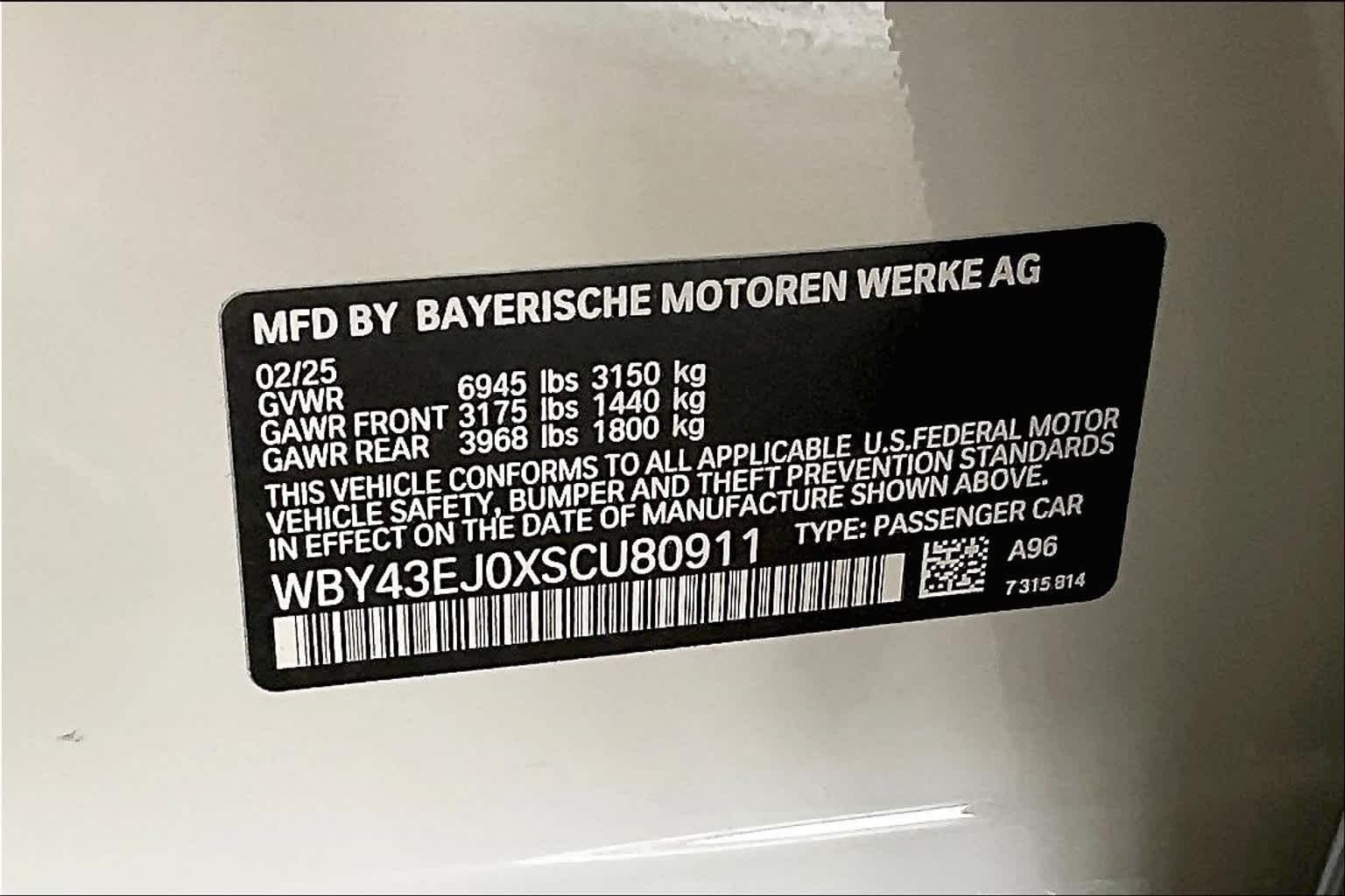 2025 BMW i7 50 - Photo 18