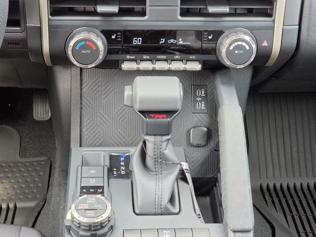 2026 Toyota Tacoma TRD Off Road - Photo 10