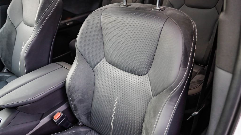 Used 2025 Pearl Lexus 350 Luxury image 31