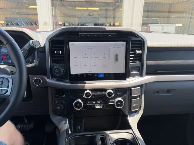 Used 2024 Black Ford XLT image 19