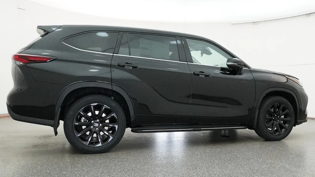 New 2026 Midnight Black Metallic Toyota Limited image 15