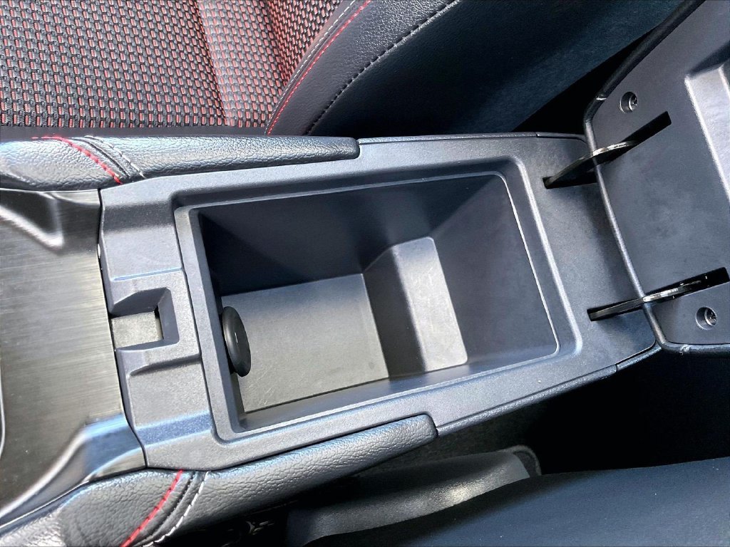 Used 2025 Gray Nissan SR image 27