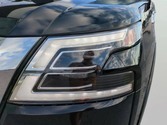 Certified Used 2022 Black Nissan Platinum image 7