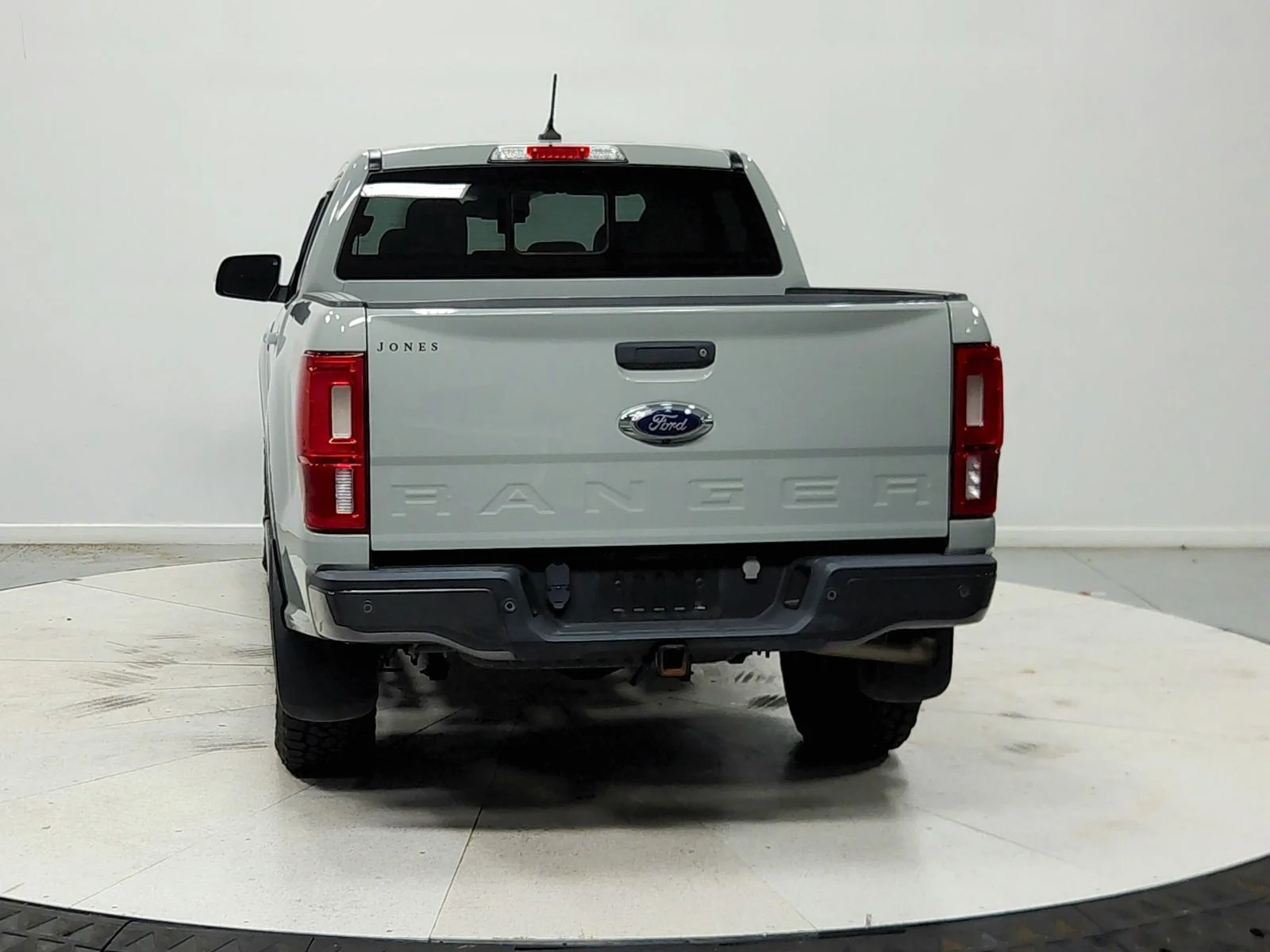Used 2021 Cactus Green / Gray Ford Lariat image 7
