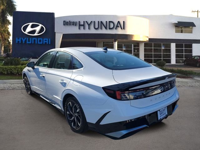 2025 Hyundai Sonata SEL - Photo 4