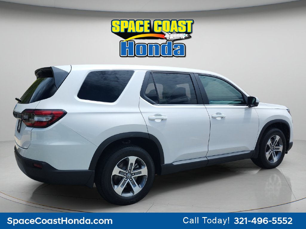Used 2025  Honda EX-L image 12