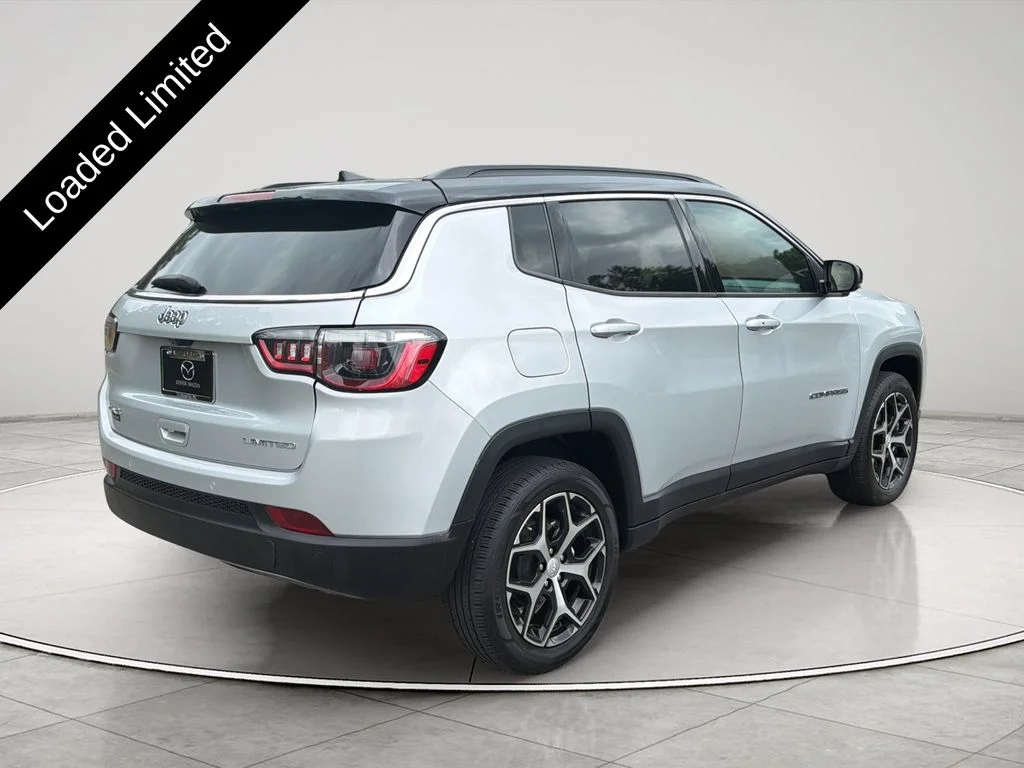 Used 2024 Silver Jeep Limited image 5