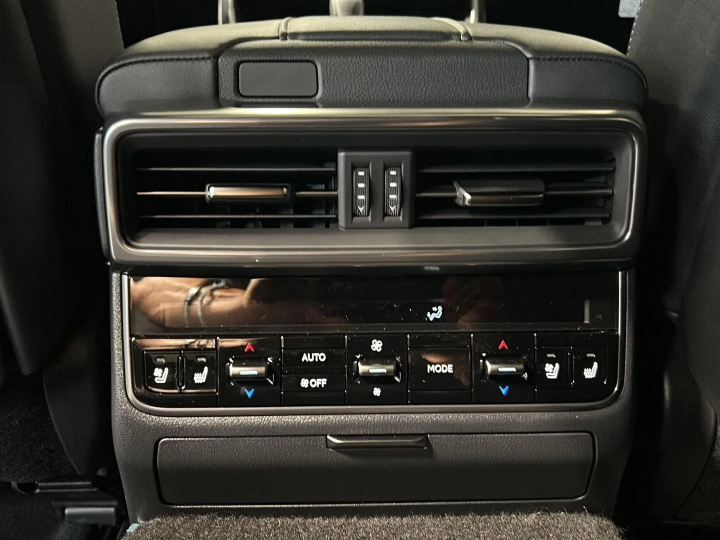 New 2026 Nori Green Pearl Lexus LX 700h F SPORT Handling image 28