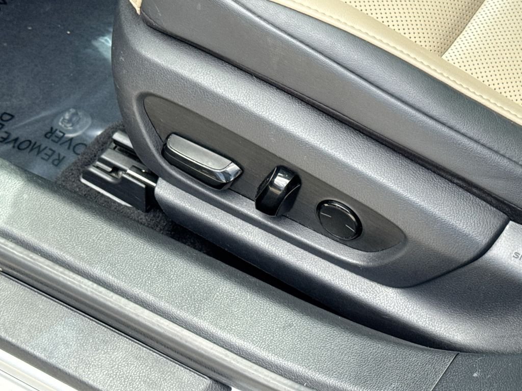 Used 2019 Silver Lexus 350 image 15