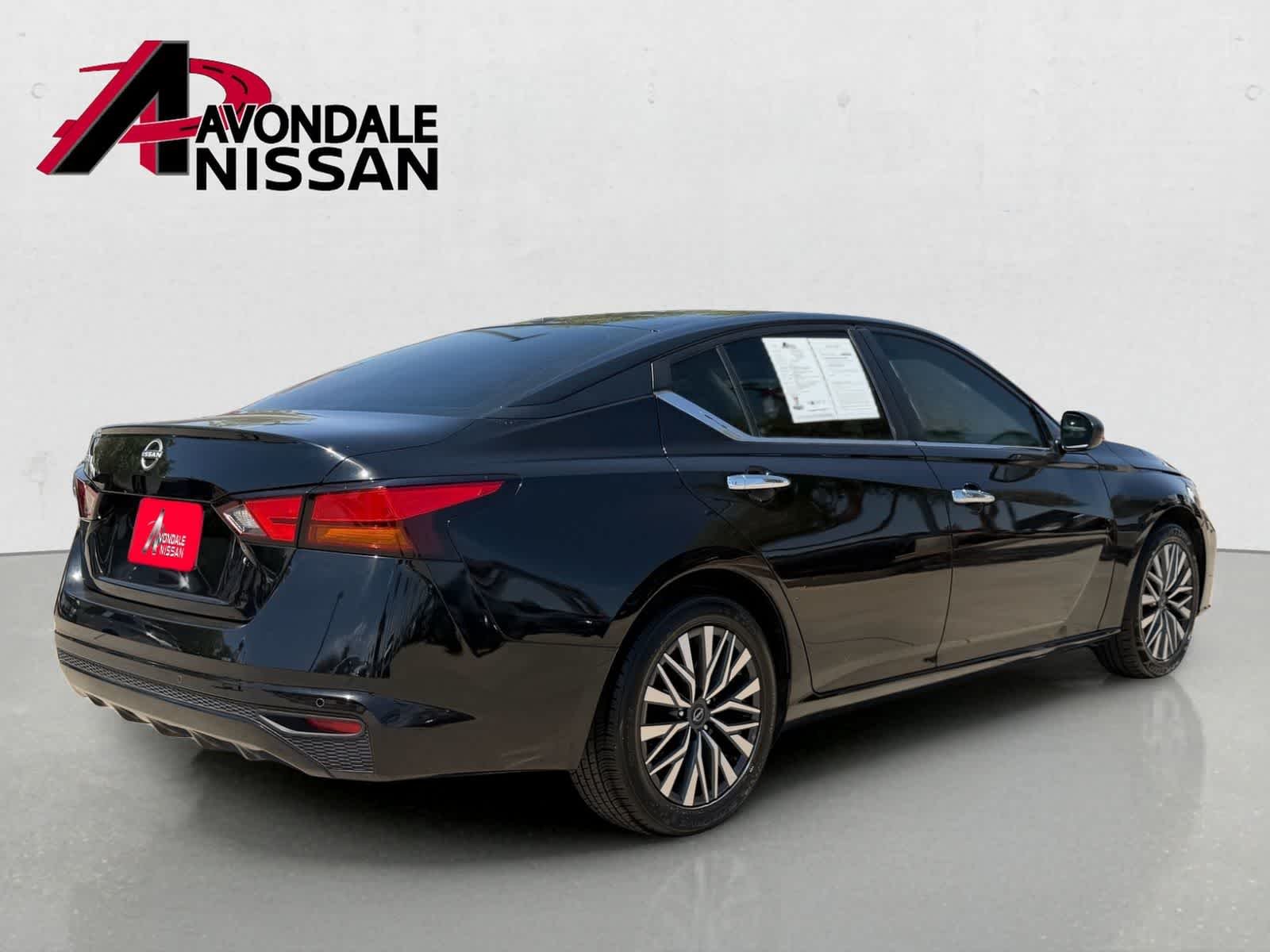 Certified Used 2025 Super Black Nissan SV image 5