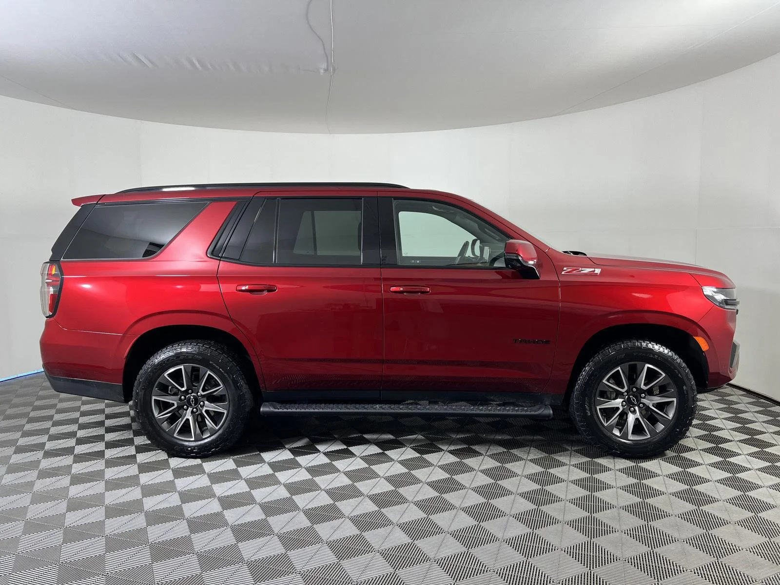 Used 2024 Radiant Red Tintcoat Chevrolet Z71 image 28
