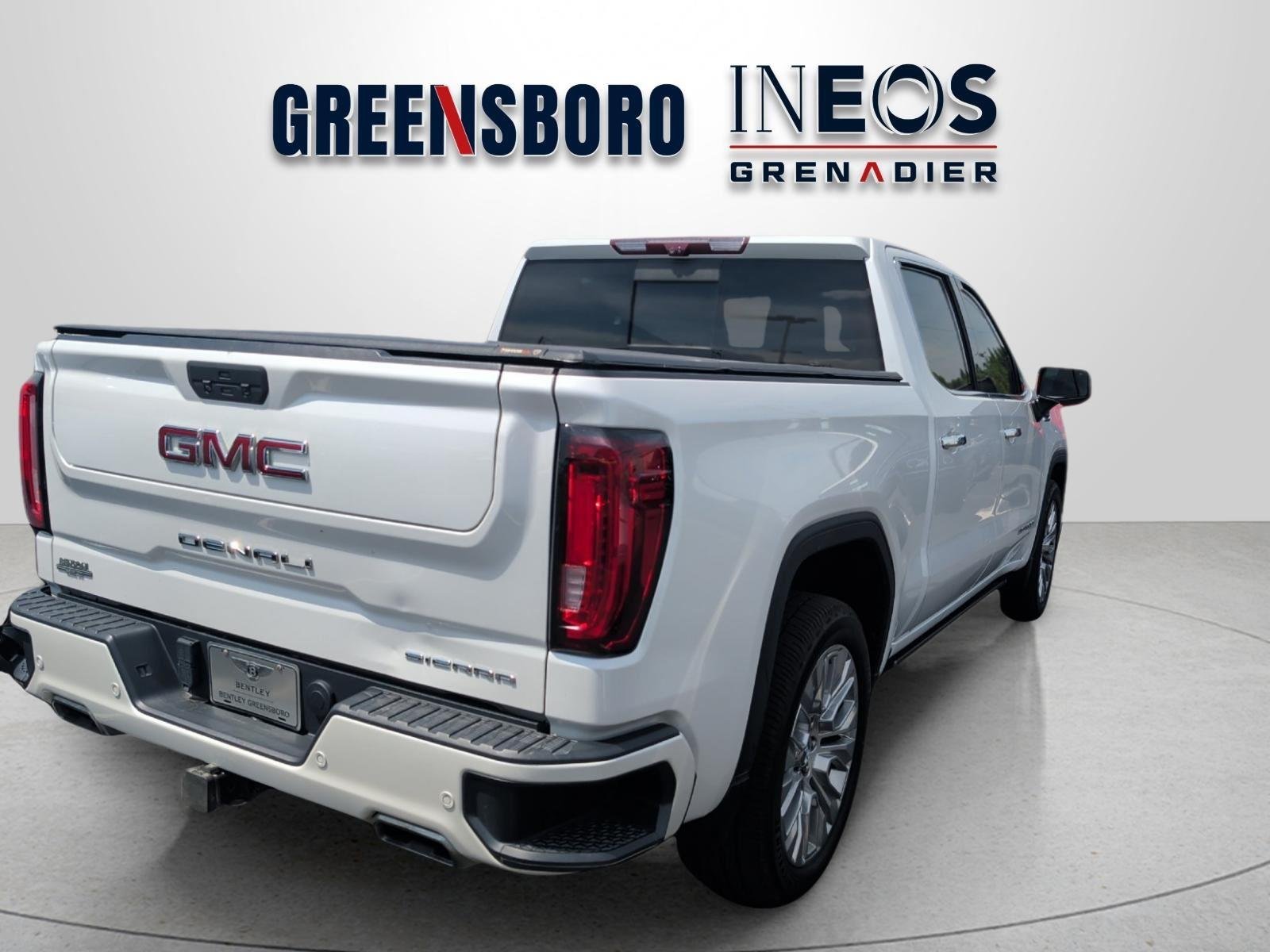 Used 2020 White Frost Tricoat GMC Denali image 5