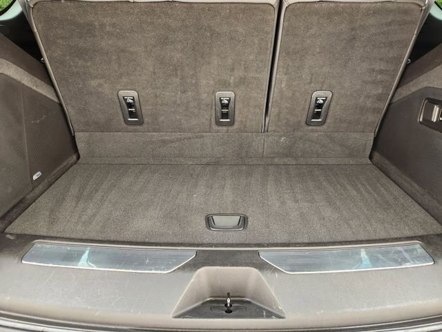 Used 2021 Black Cadillac Sport image 32