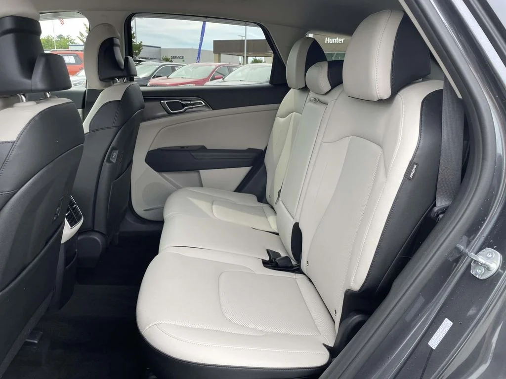 Used 2024 Gravity Gray Kia EX image 3