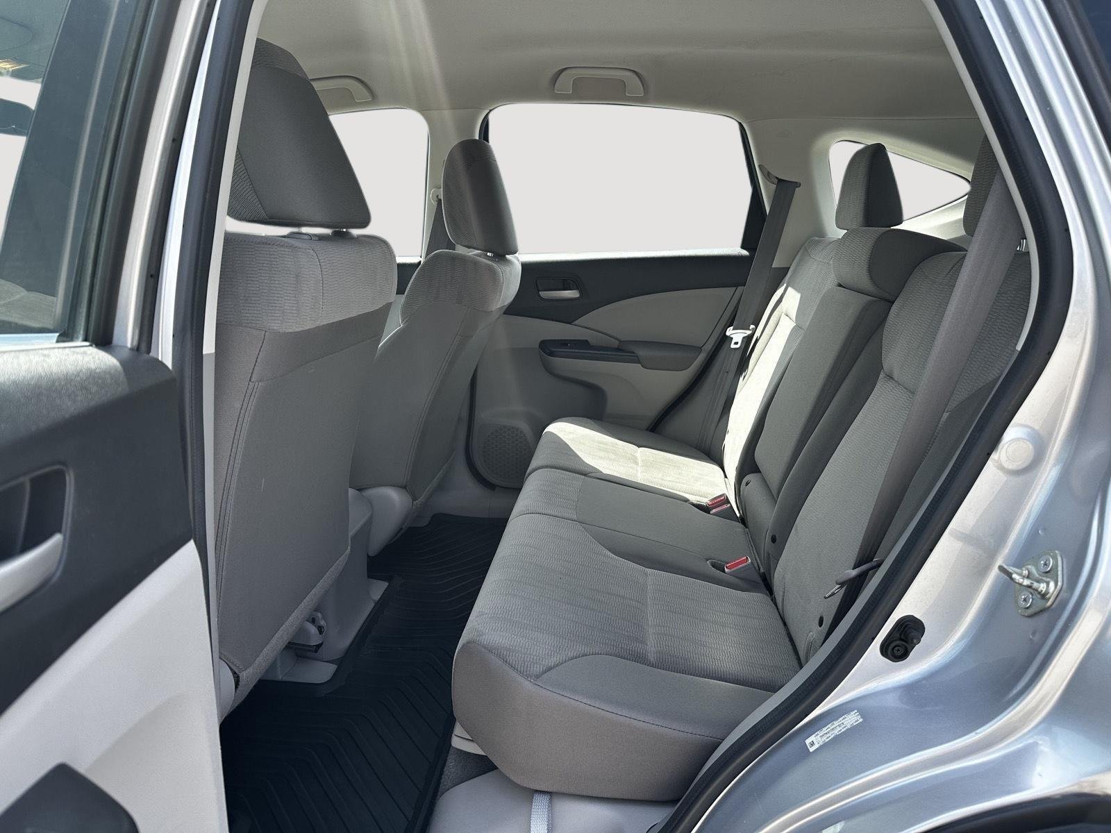 Used 2014 Alabaster Silver Metallic Honda LX image 20