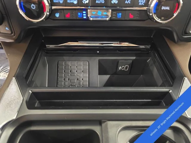 New 2026 Star White Metallic Tri-Coat Ford F-350® King Ranch® image 35