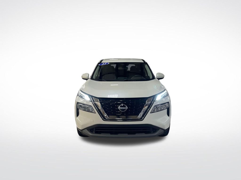 Used 2023 White Nissan SV image 9