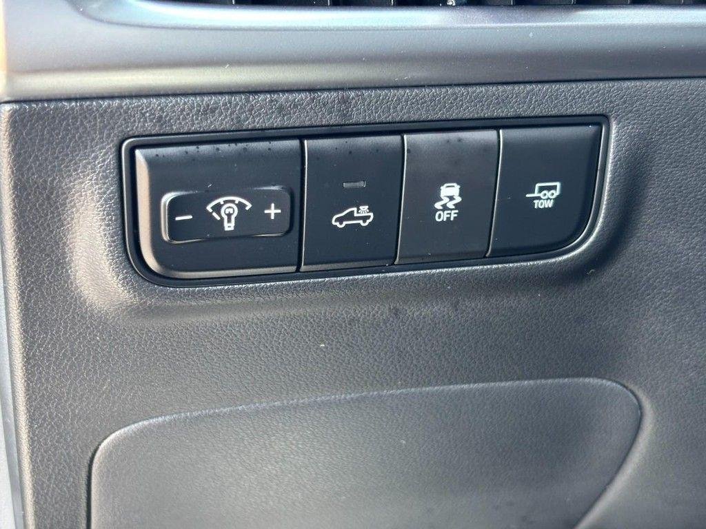 2025 Hyundai Santa Cruz Limited - Photo 11