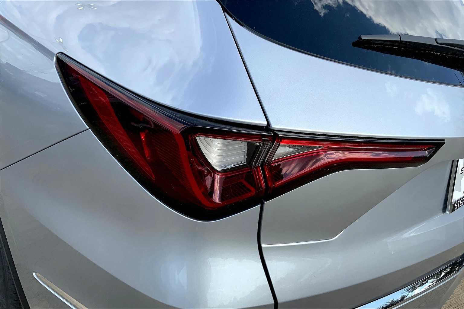 New 2026 Solar Silver Metallic Acura w/Technology Package image 14