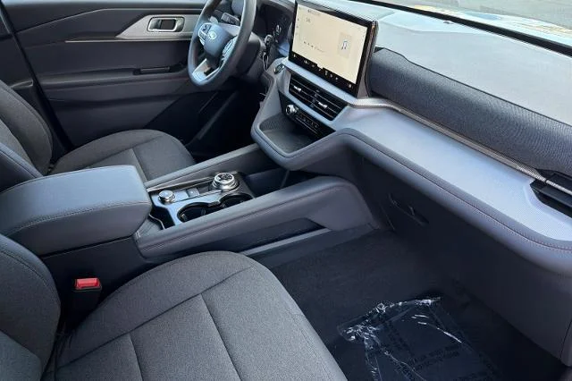 New 2027 Carbonized Gray Metallic Ford Active image 38