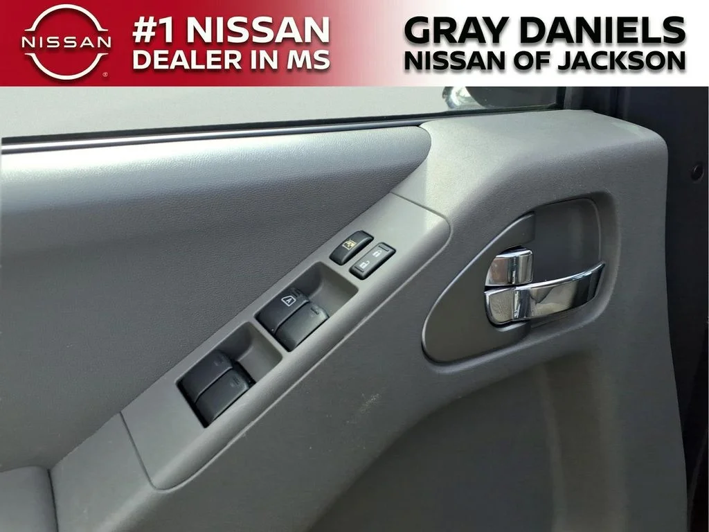 Used 2019 Blue Nissan SV image 11