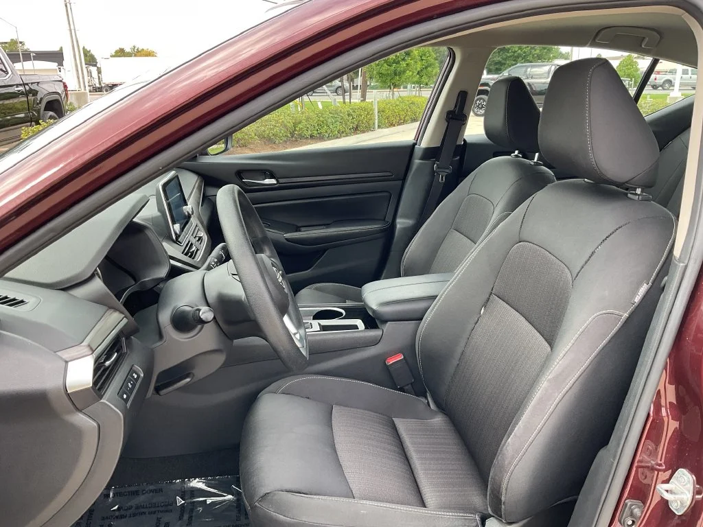 Used 2024 Red Nissan 2.5 SV image 11