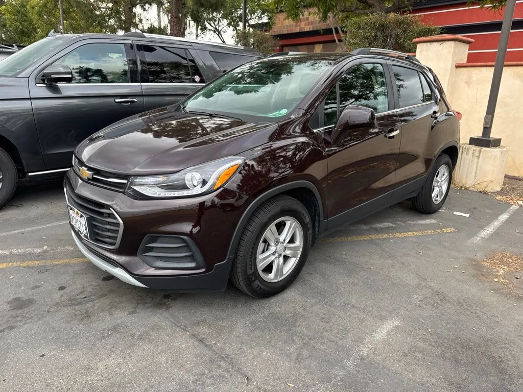 Used 2020 Red Chevrolet LT image 18