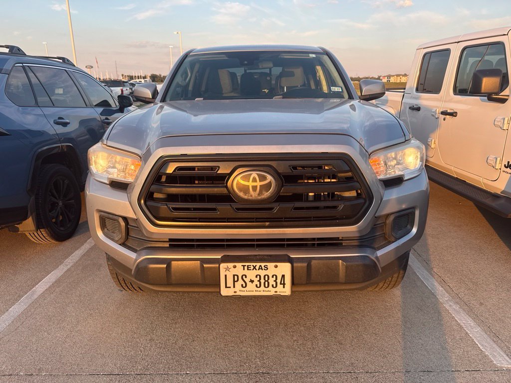 Used 2018 Silver Toyota SR image 6