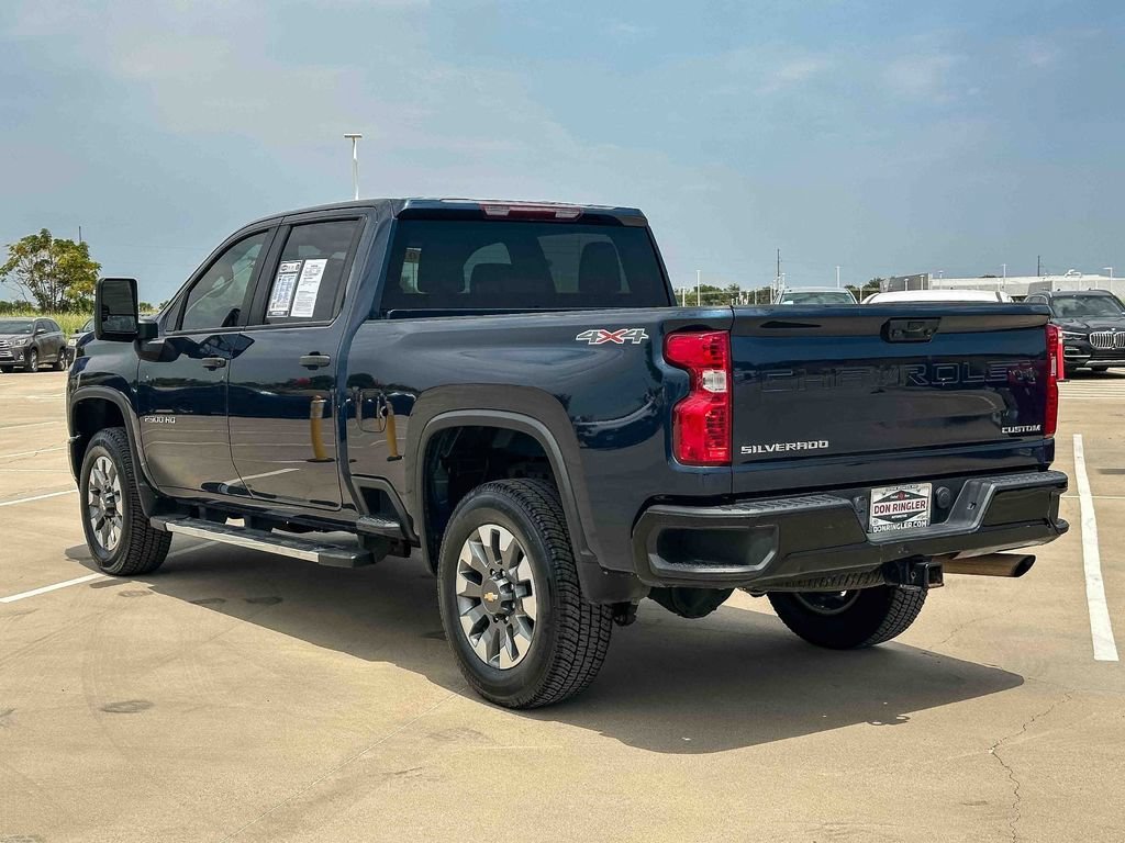 Used 2022 NORTHSKY BLUE METALLIC Chevrolet Custom image 5