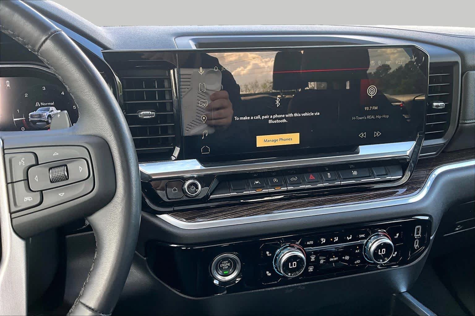Used 2022 Onyx Black GMC Elevation image 6