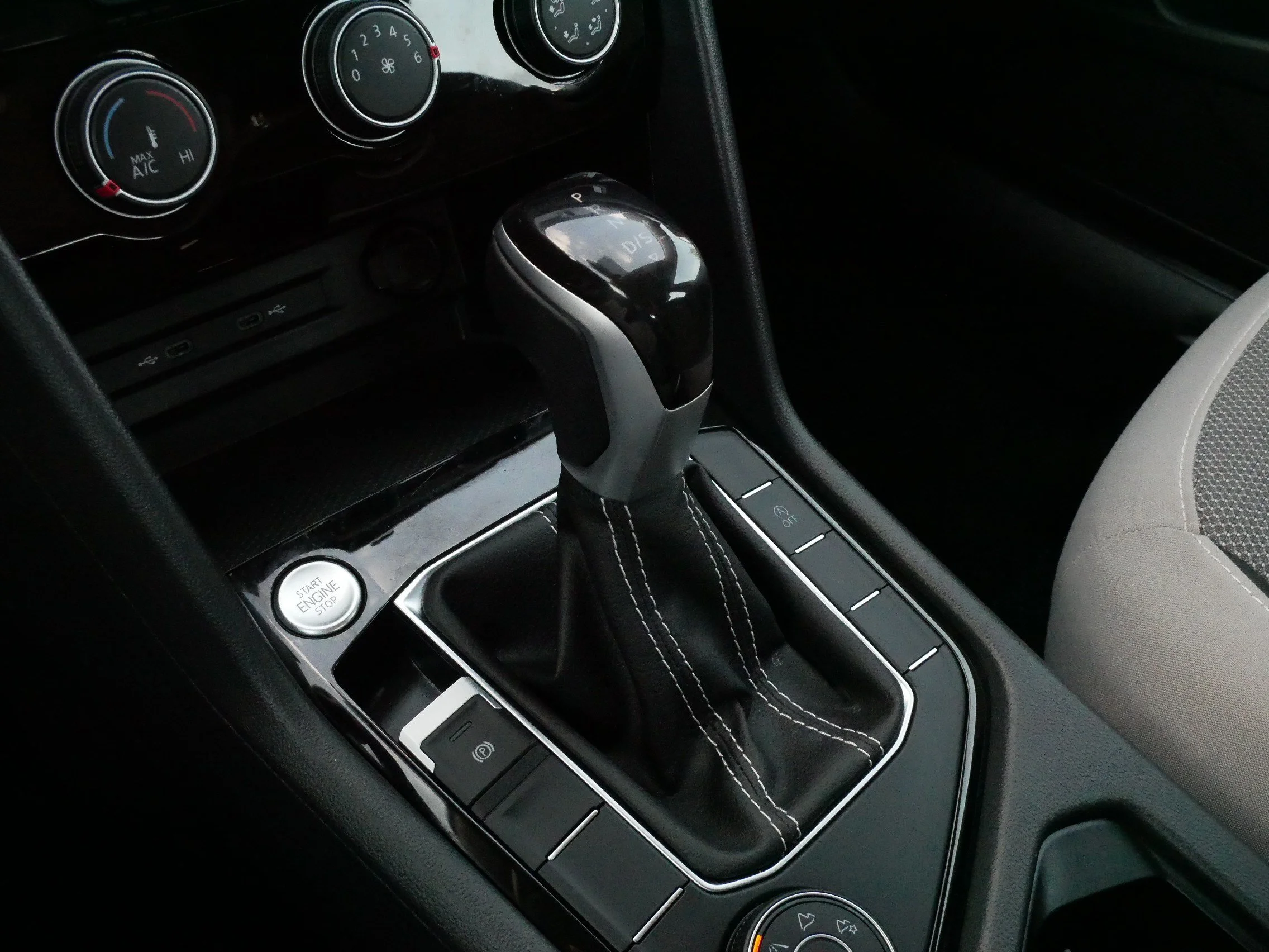 Certified Used 2024 Deep Black Pearl Volkswagen S image 25