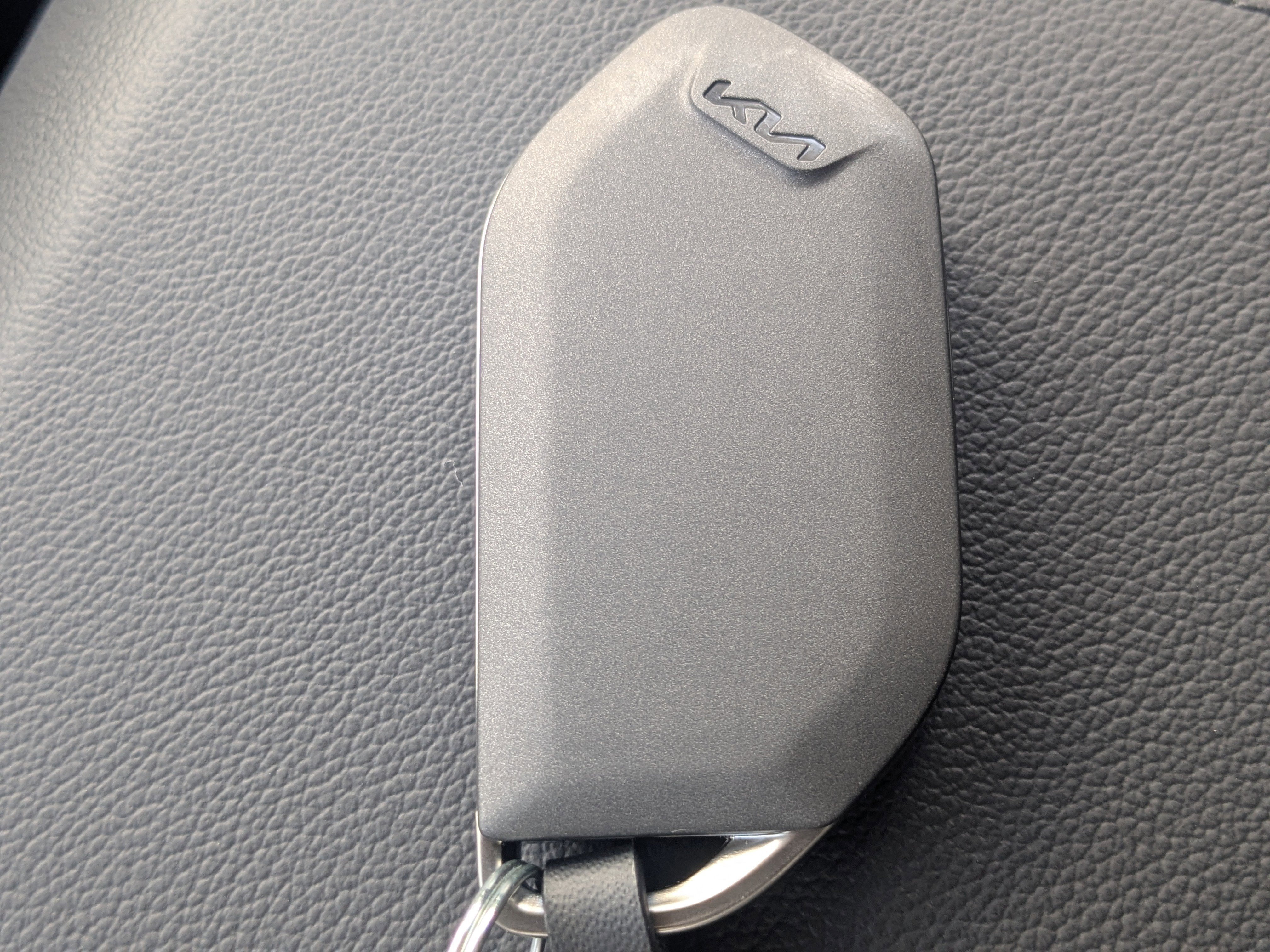 New 2026 Glacial White Pearl Kia LX image 36