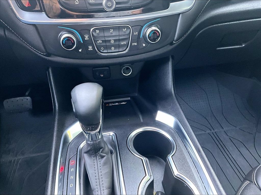 Used 2023 STERLING GRAY METALLIC Chevrolet LT Leather image 27