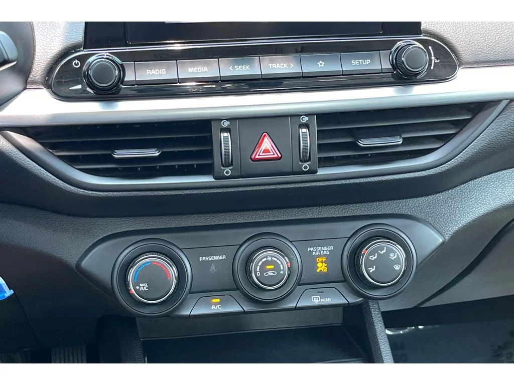 Used 2023 Steel Gray Kia LXS image 26