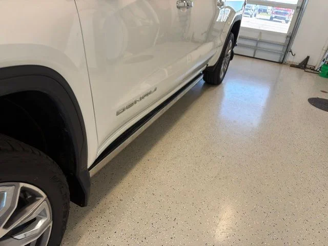 Used 2023 White GMC Denali image 12