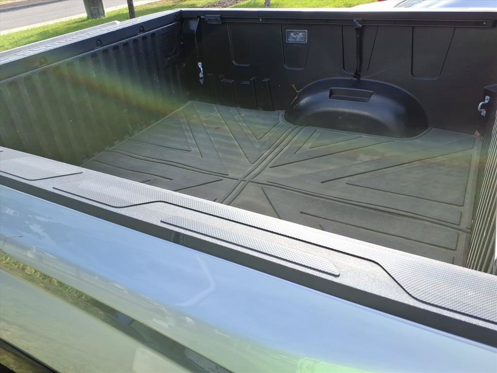 Used 2023 Silver Toyota Platinum image 7
