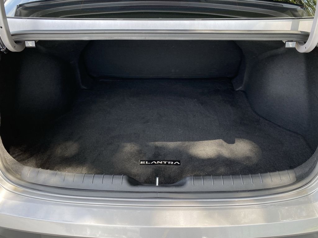 Used 2026 Fluid Metal Hyundai SEL Sport image 29