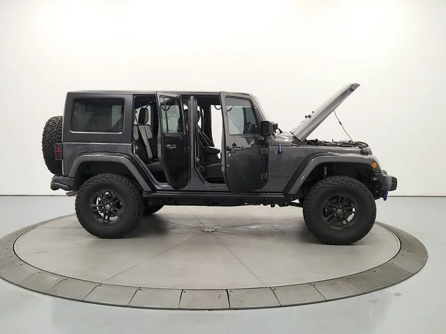 Used 2017 Gray Jeep Unlimited Sahara image 17