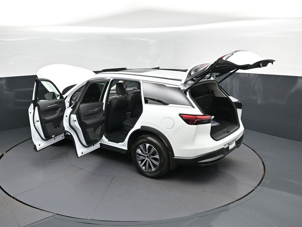 Certified Used 2026 White INFINITI PURE image 48