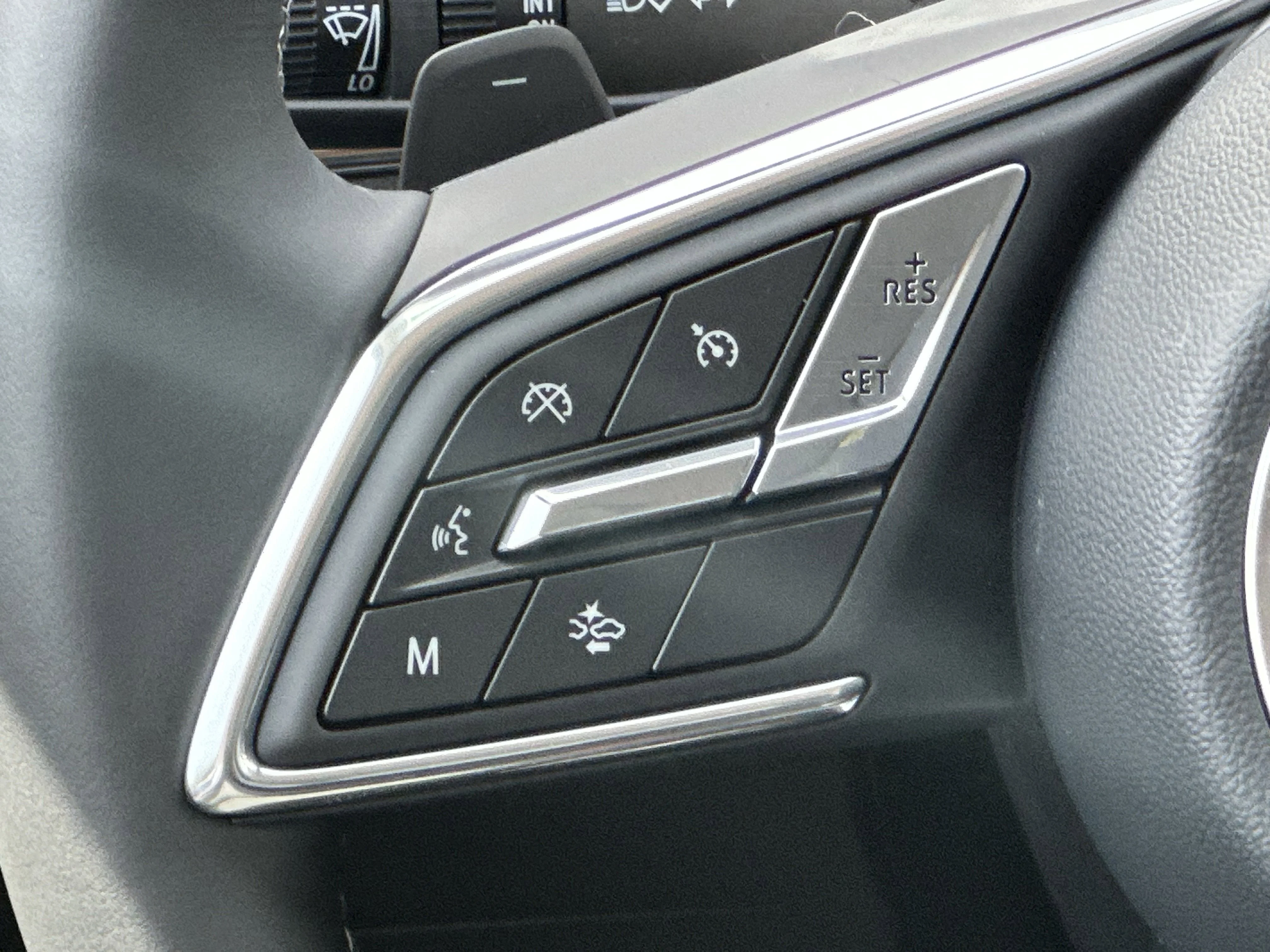 New 2026 Ebony Twilight Metallic Buick Avenir image 12