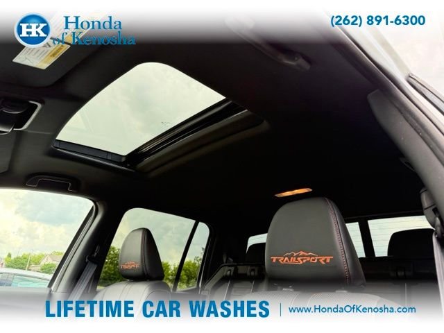 Certified Used 2025 Platinum White Pearl Honda TrailSport image 6